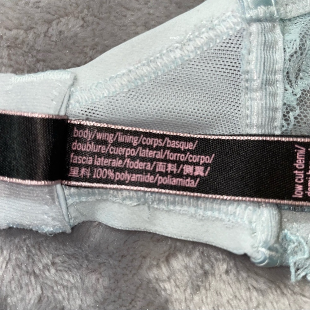 Victoria's Secret Lace Low Cut Demi Bra 32DD Underwire Plunge Light Blue - Picture 6 of 6